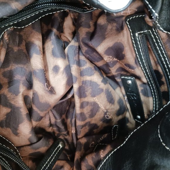 B.Makowski Classic Distressed Hobo - Picture 3 of 11